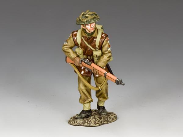 BBB008 - Advancing Corporal, Battle of the Bulge British - Piers Christian Toy Soldiers